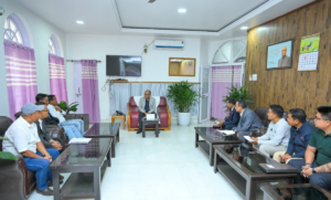 CM Holds Talks with IDP Representatives, Promises Early Resettlement